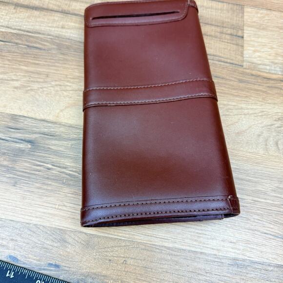 L.L. Bean Large Brown Clutch Wallet Leather Passport 9" x 5" Credit Card Coin - Picture 5 of 6